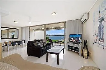Noosa Harbour Resort Aparthotel